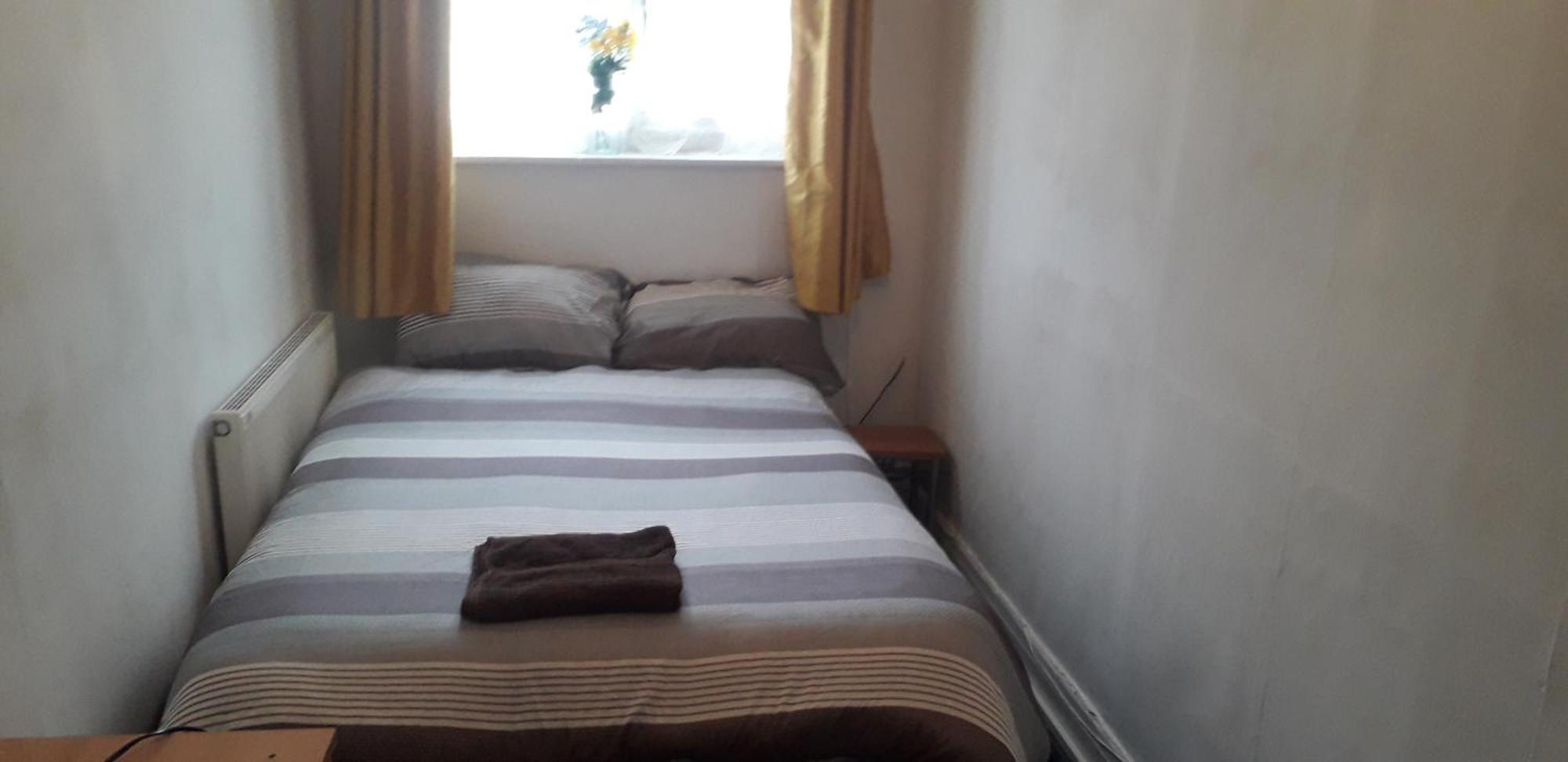 Spectrum Guest House Манчестер Экстерьер фото